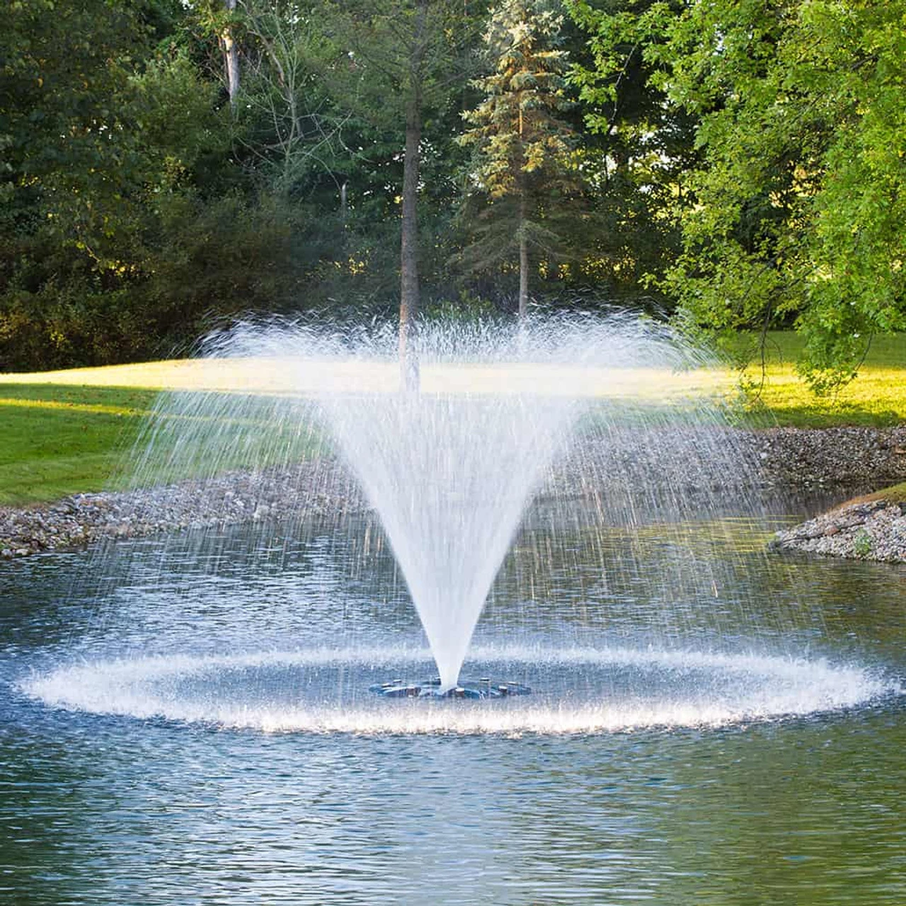 Airmax PondSeries 1 HP Fountain, 230V 3 Airmax PondSeries 1 HP Fountain, 230V