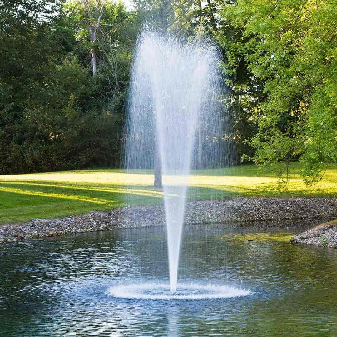 Airmax PondSeries 1 HP Fountain, 230V 4 Airmax PondSeries 1 HP Fountain, 230V - Image 2